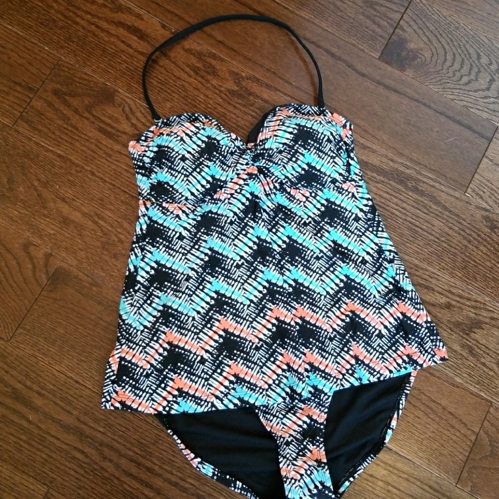 Converse tankini